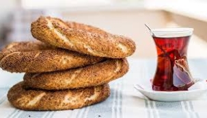 Gürsel Tekin'den çay-simit eleştirisi