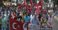 Taraftarlardan İstiklal Caddesi'nde 'Teröre Lanet' Yürüyüşü